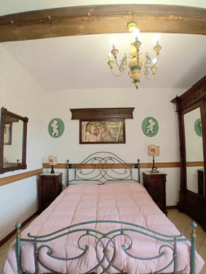Casa Serafina trilocale con arredi d'arte e parcheggio privato